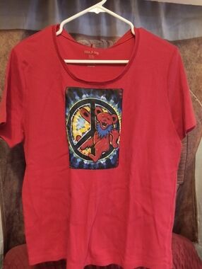 Women's Peace Bear Graphic on a White Stag Red Short Sleeve Tee XL